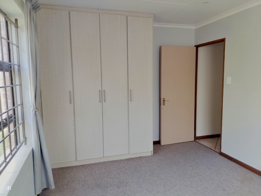 3 Bedroom Property for Sale in Fraaiuitsig Western Cape